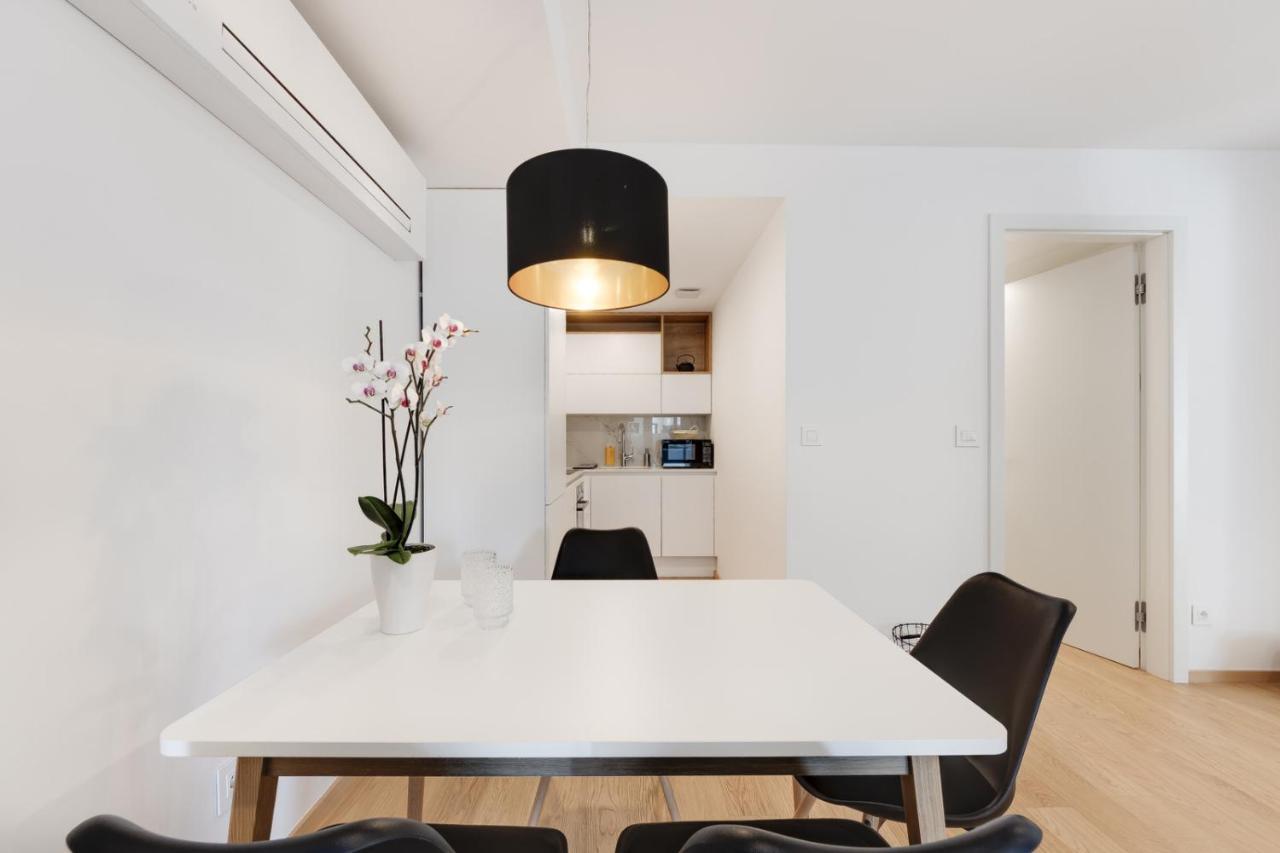 Central Apartment With Private Garage Любляна Экстерьер фото